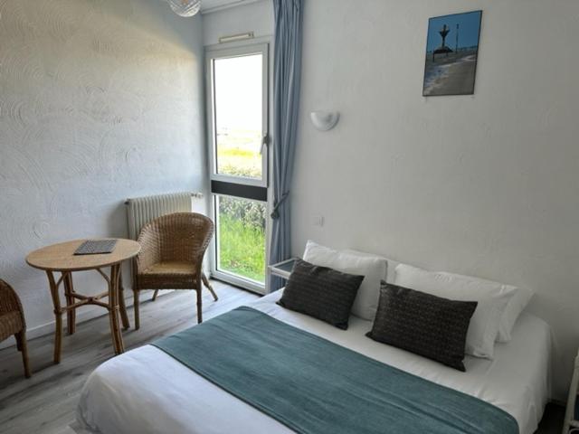 Hotel Les Esseppes L'Epine  Eksteriør bilde